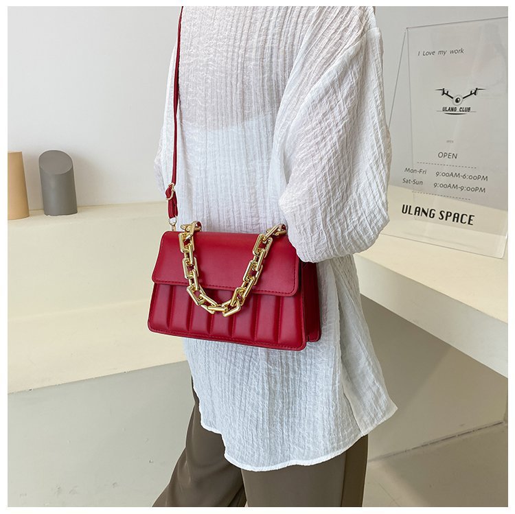 Women's Small Summer Pu Leather Stripe Solid Color Vintage Style Chain Square Flip Cover Handbag display picture 2