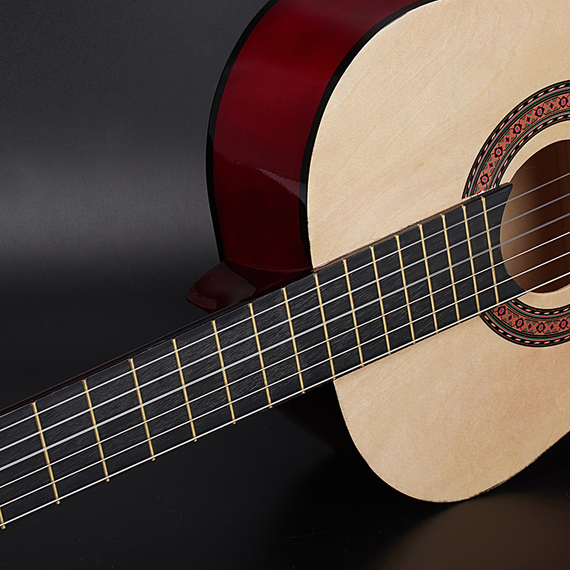 Fábrica de guitarra clásica al por mayor de 39 pulgadas guitarra brillante pulida de madera de tija de entrada guitarra principiante jitta piano de práctica