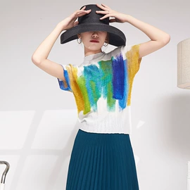 连衣裙;女式T恤;时尚休闲套装