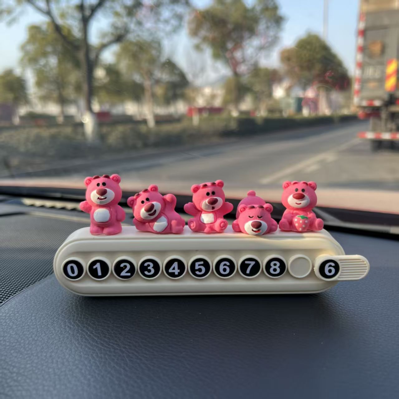 Car cute strawberry bear resin accessories ornaments diy jewelry number plate temporary parking plate creative moving license plate