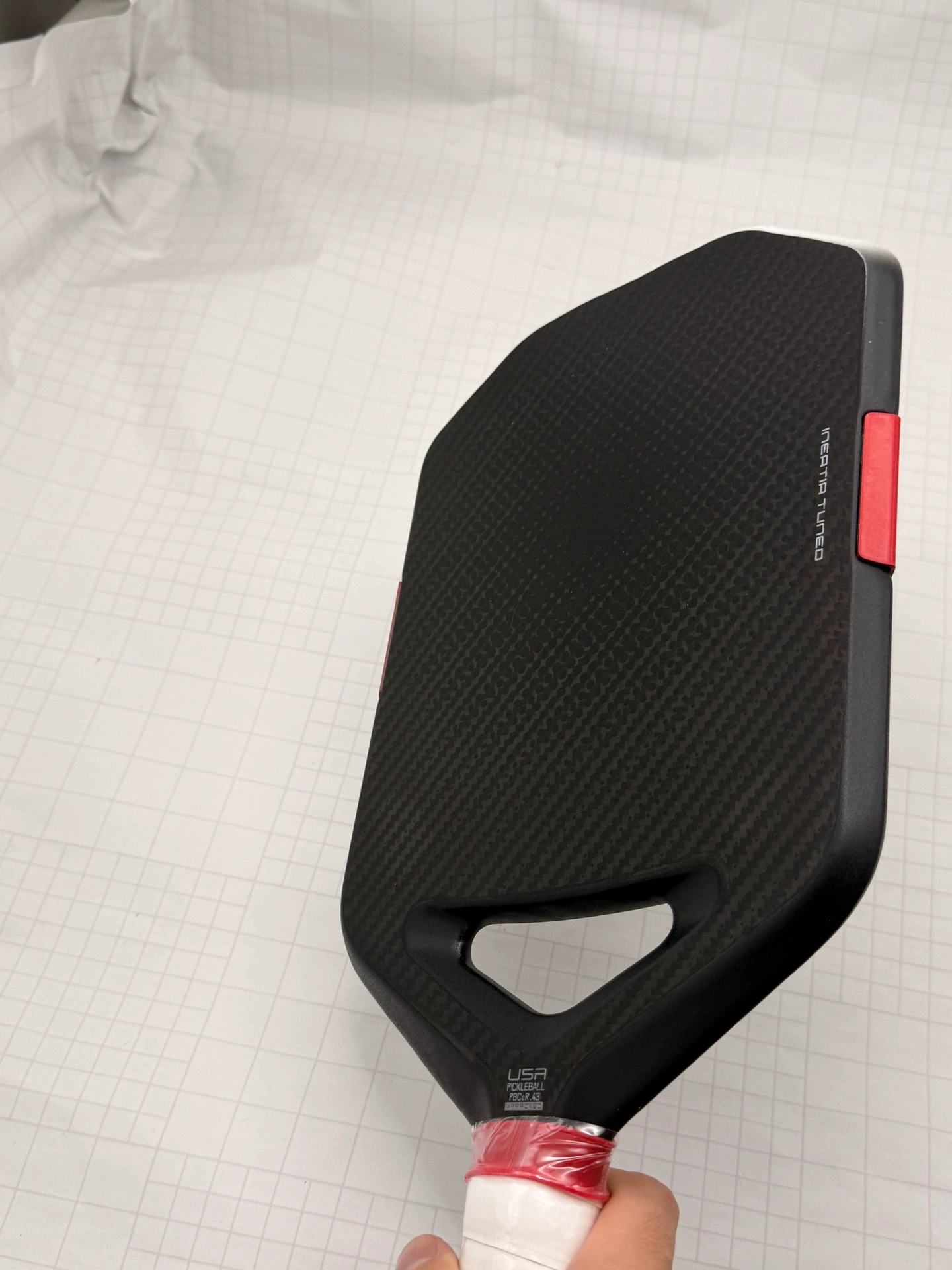 Tesla's same carbon fiber hot-pressed frameless one-piece pickleball racket
