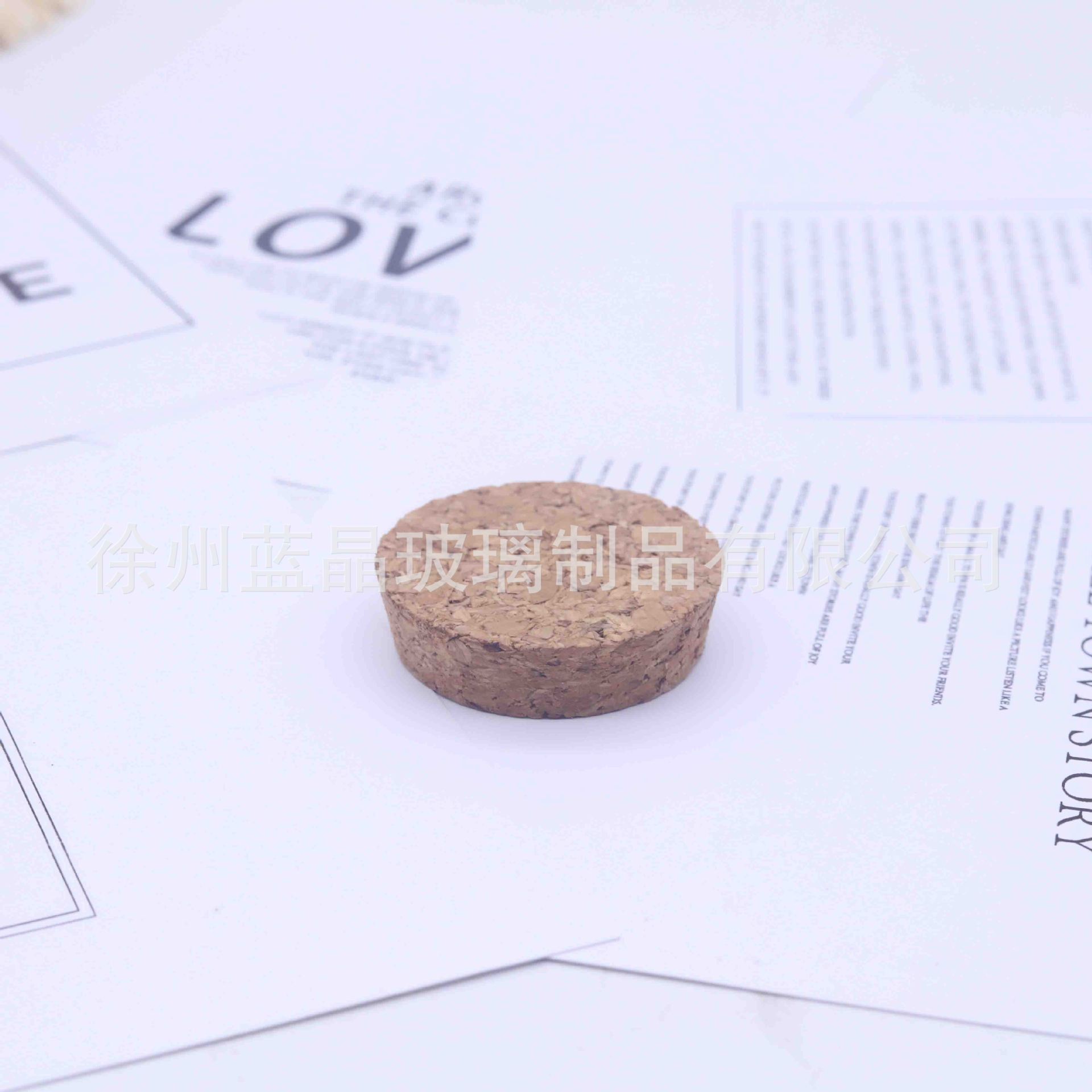 En stock lote de marrón tamaño pequeño vidrio aromaterapia vela taza 100ml200ml hogar candelabro corcho botella de vidrio