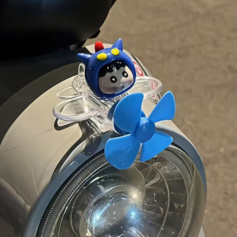 Cute Solid Color Small New Wind-Powered Luminous Airplane Electric Car Motorcycle Ornament Wind Energy Power Generation Decorative Rotating Car Mount Cute Solid Color Small New Wind-Powered Luminous Airplane Electric Car Motorcycle Ornament Wind Energy Power Generation Decorative Rotating Car Mount