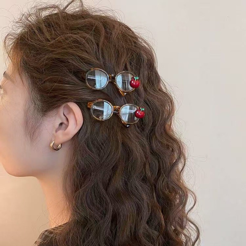 Apple glasses hair clip for women, side clip, forehead bangs clip, 2025 new high-end hairpin, fashionable design hair accessory Apple glasses hair clip for women, side clip, forehead bangs clip, 2025 new high-end hairpin, fashionable design hair accessory