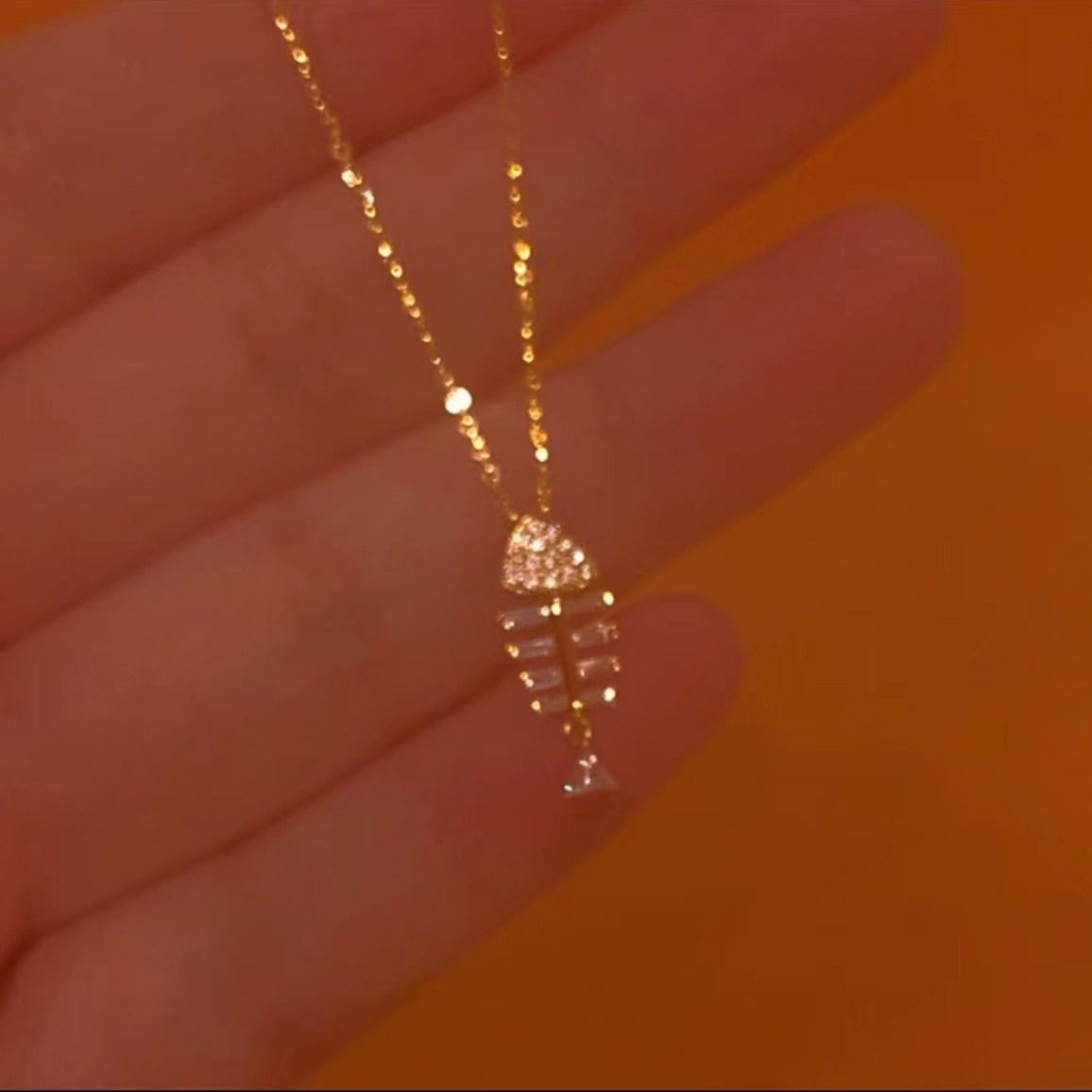 Fishbone Diamond Necklace For Women Elegant Niche Collarbone Chain_voghion.com
