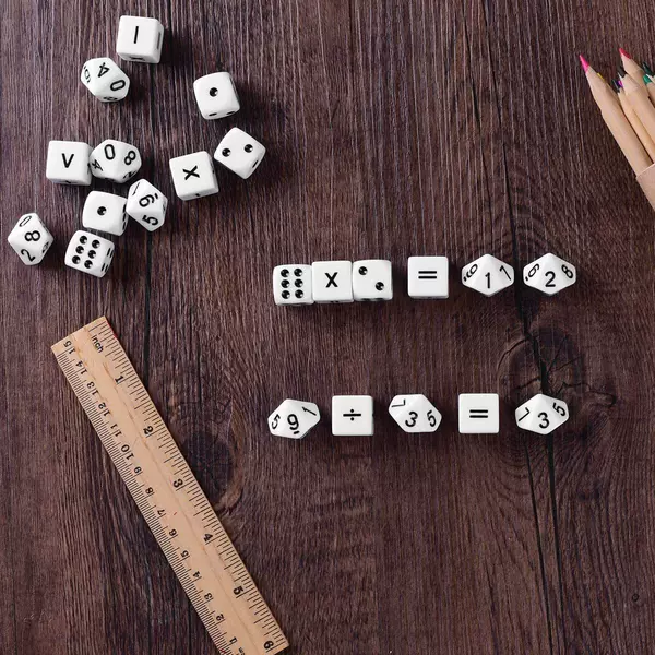 Cross-border supply combination teaching dice 16mm Children's Mathematics dice game 8-12 mathematics teaching puzzle