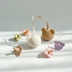 Korean baby pacifier box baby stroller lanyard mommy bag pendant bear silicone pacifier storage box