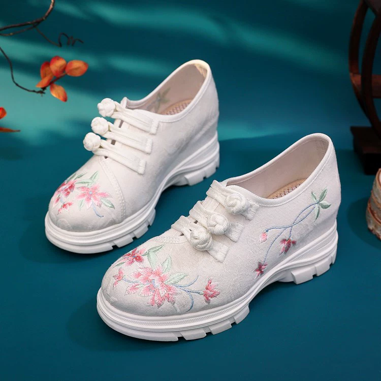 (Prosperity) 2023 Новая Этническая ВЫШИТАЯ обувь Антикварная Китайская одежда Обувь Внутренняя высота Женская одиночная обувь Легкая танцевальная обувь