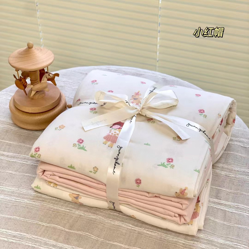 빨간 승마 후드