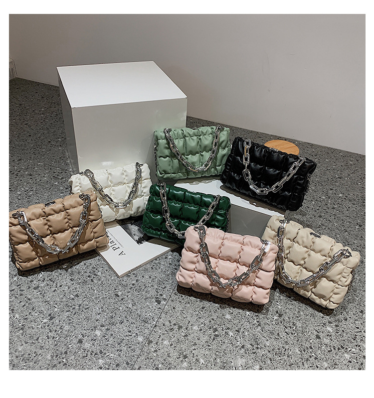 Fashion Simple Bag New Autumn Chain Small Square Bag Soft Plaid Bag display picture 6