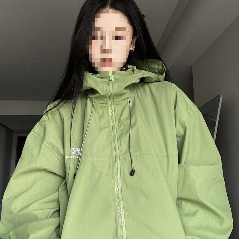 New American-Style Letter Embroidery Avocado Green Outdoor Functional Hooded Jacket for Women with Zipper and Trendy Brand Design New American-Style Letter Embroidery Avocado Green Outdoor Functional Hooded Jacket for Women with Zipper and Trendy Brand Design