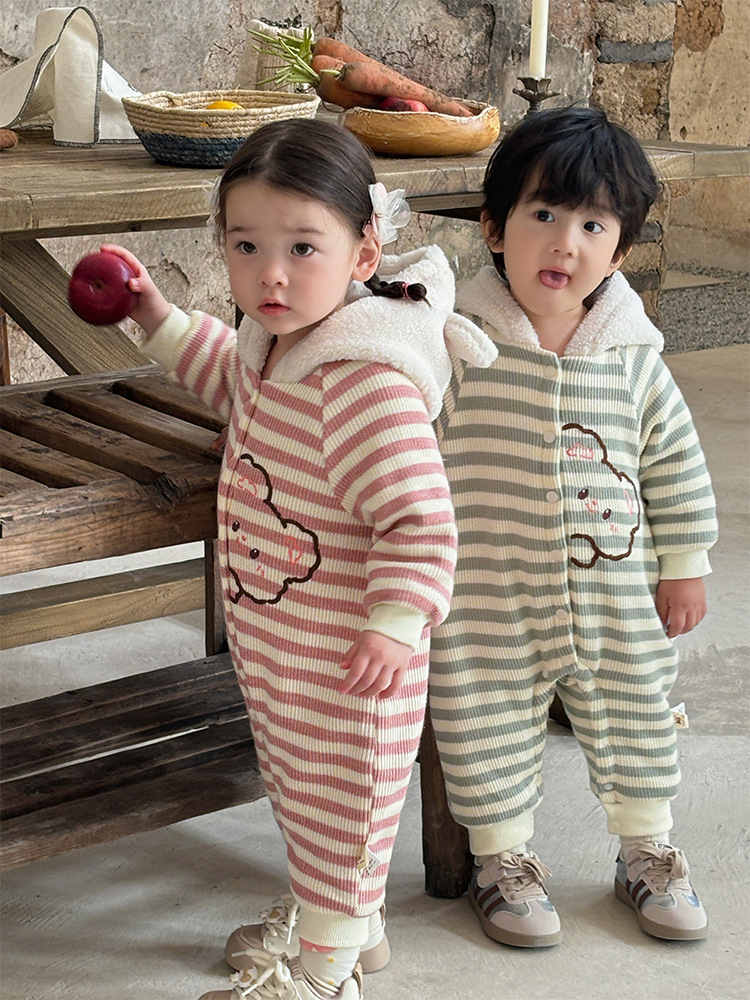 Ropa de bebé otoño e invierno oso a rayas mono clip de bebé escalada de algodón ropa de invierno super lindo y grueso cálido mameluco