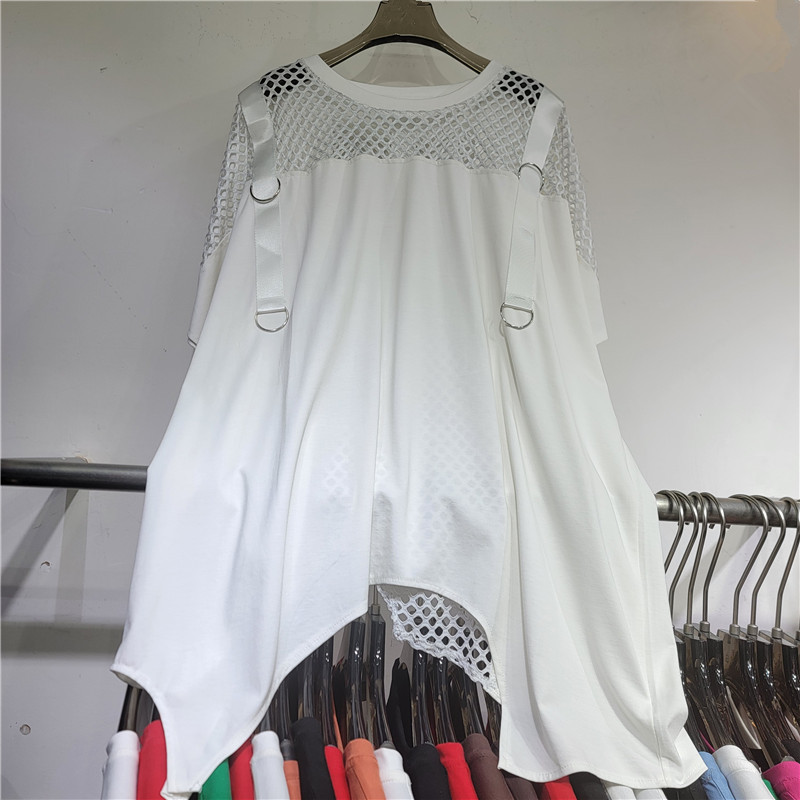 Estación europea 2026 nuevo verano empalmado malla hueco transparente superposición para usar blusa de manga corta suelta