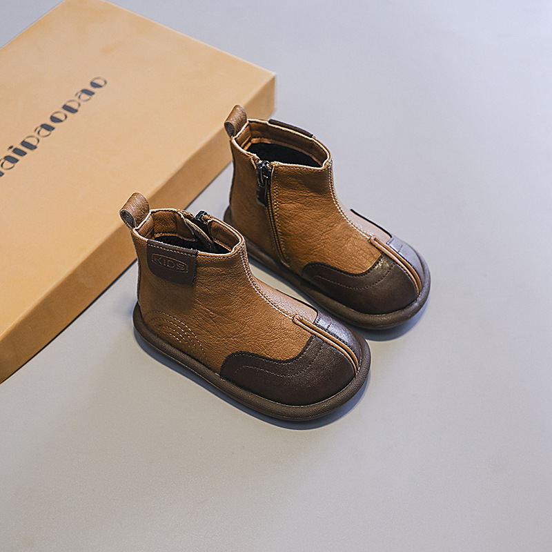 儿童靴子2025款女童英伦风复古假分趾皮靴宝宝马丁靴小童软底短靴