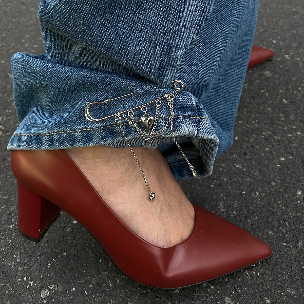 Casual, Daily Occasion Wholesale Jewelry Elegant Modern Style Heart Shape Alloy Iron Waist Pin