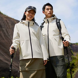 冲锋衣、裤;户外皮肤衣/防晒衣;运动T恤