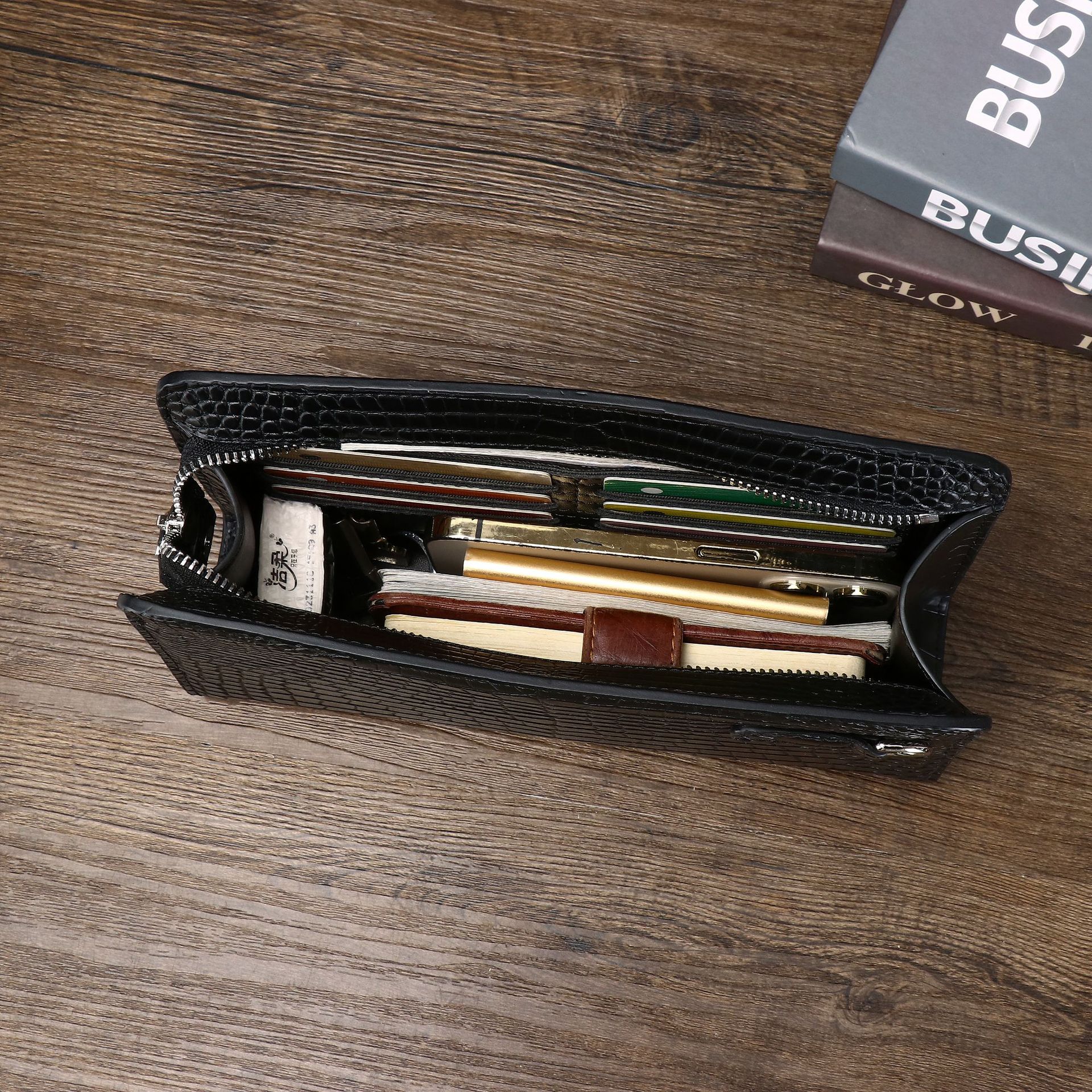 Ví da nam cao cấp họa tiết vảy cá sấu, kiểu clutch cầm tay đa năng, dung tích lớn chi tiết 7