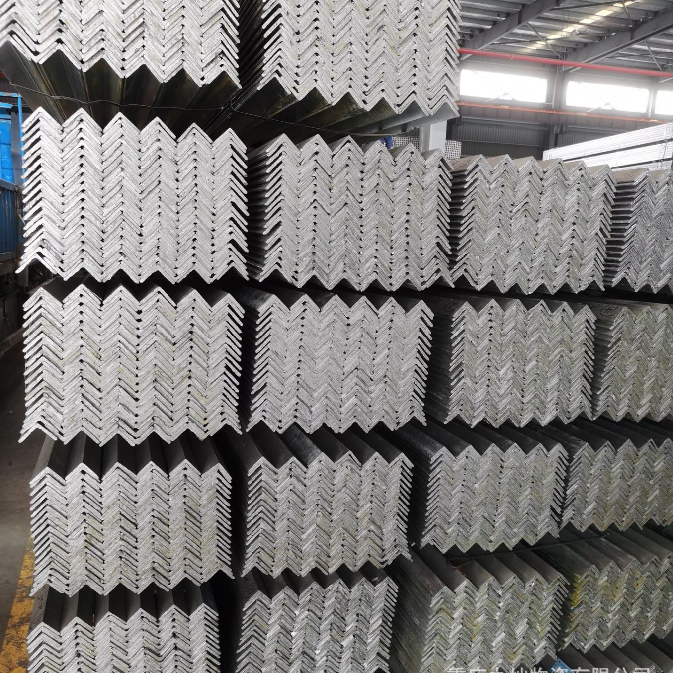 角钢重庆幕墙用角钢 工程镀锌角钢 结构支架热轧角铁规格齐全