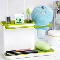 台所の清潔用品の収納は整理します。