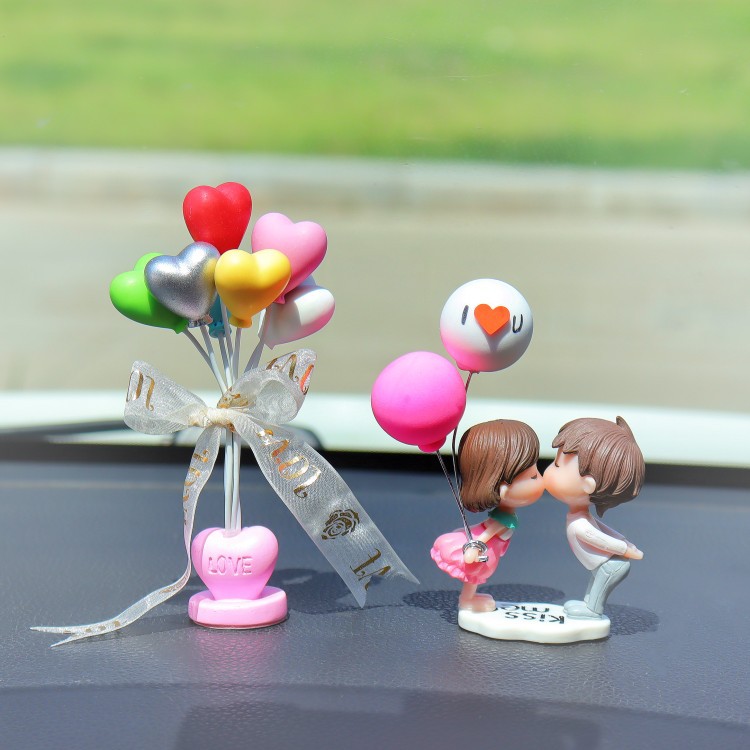 Transfronterizo nuevo coche Decoración Accesorios del coche ins estilo lindo coche pareja muñeca decoración coche suministros al por mayor