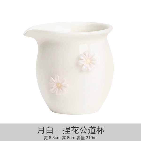 Moon White - pinched flower eagle beak male cup