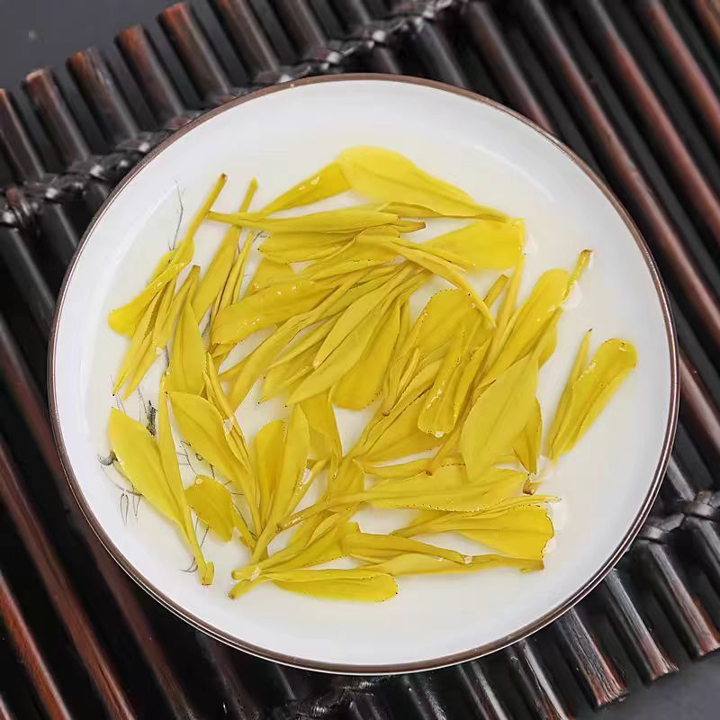 2025年黄金芽茶 新茶 特級雨前白茶 高山安吉緑茶 袋入り500g ギフトボックス入り1|undefined