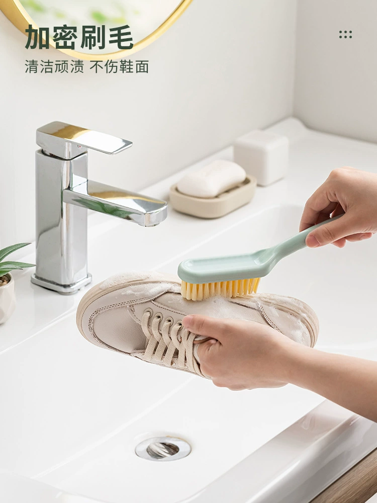 Harmless soft shoes, shoe brush, comfortable footwear
