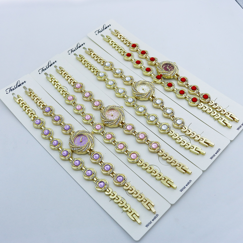 Cross-Border New Chalcedony Diamond Fashion Women's Watch Two-Piece Set Color Diamond Quartz Watch Fashion Bracelet Women's Watch