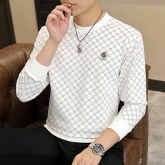 ヨーロッパ駅の新しい秋の丸首のアイロン掛けの男性の高級感のファッションの中で長袖のtシャツを掛けて上着を打ちます。