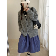 木四高级感宽松慵懒风V领针织外套女秋冬软糯花线毛衣开衫厚M6681