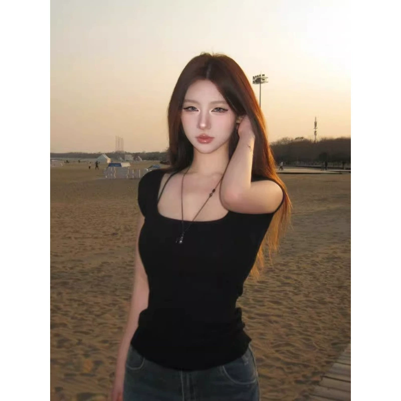 [Rayon Modal 2*2, как вам нравится] Американская черная футболка с квадратным воротником и правым плечом, с короткими рукавами, женский летний тонкий топ