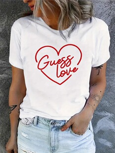 ����վ�W�aŮʿ���e����t���tɫ����&ldquo;Guess Love&rdquo;ӡ���A�I����