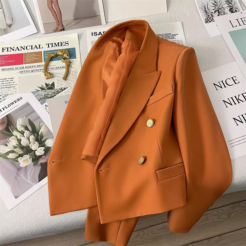2026 Autumn New Orange Short Blazer for Petite Women with a Stylish College Style for Commuting