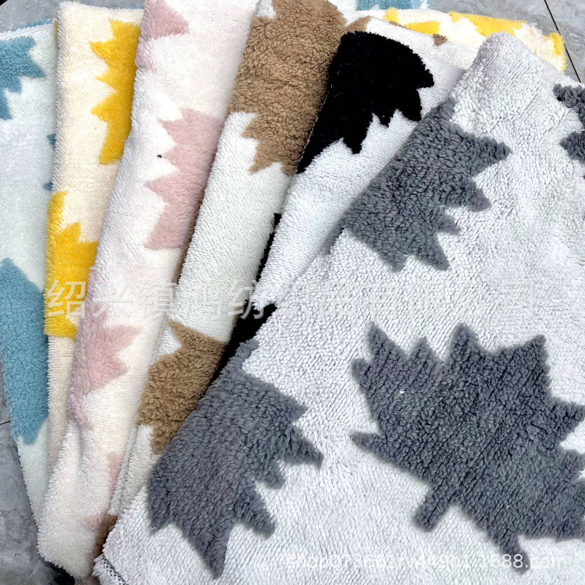 Производители спот-флиса, жаккарда, кленовые листья, одежда, подушка, пижамы, одеяло, домашний текстиль, товары для домашних животных