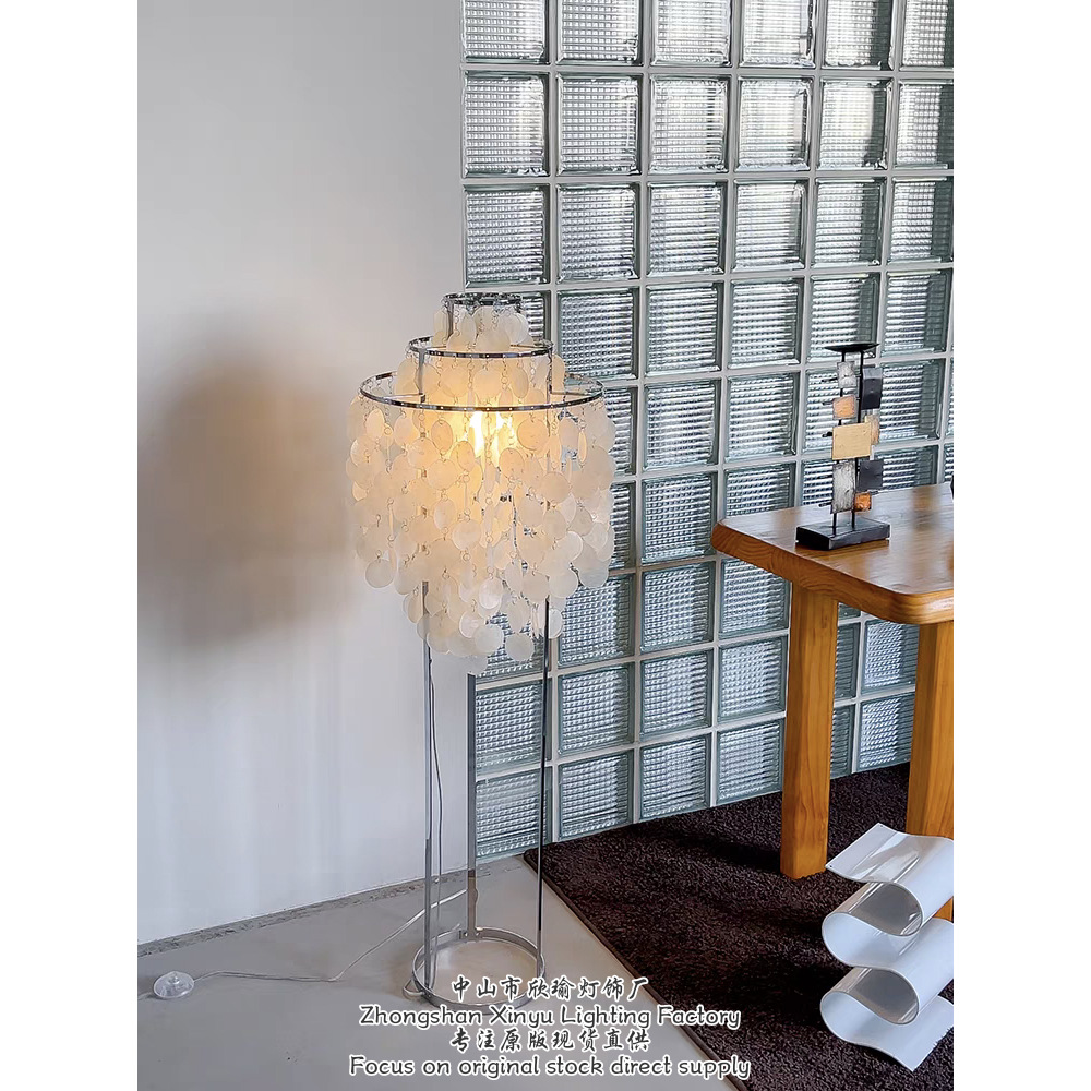 Romántica y creativa lámpara moderna nórdica sala de estar cálida conchas francesas posmoderna dormitorio lujoso lámpara de cabecera lámpara de piso image 3