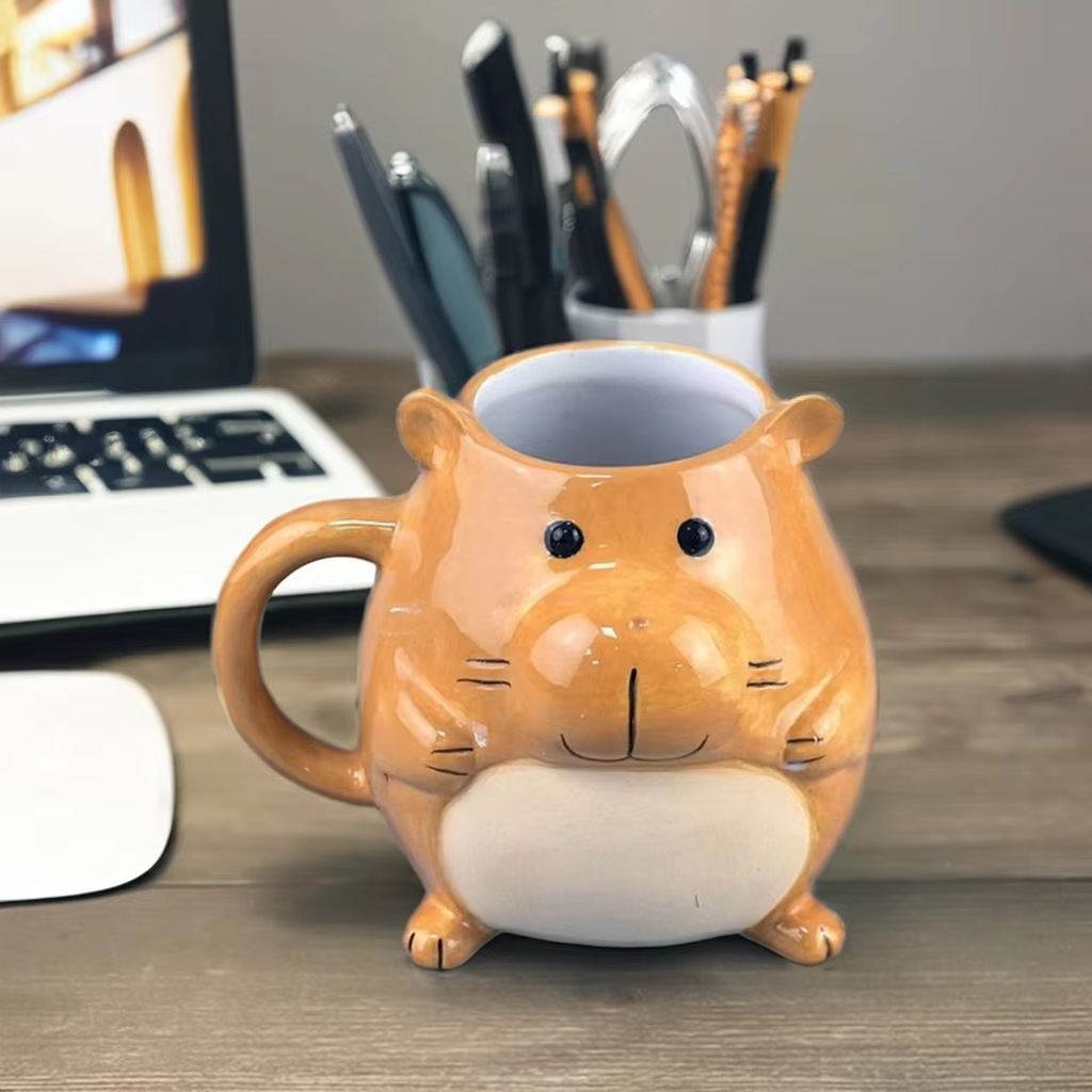 Taza de dibujos animados creativa Taza de agua Kapibala de gran capacidad Taza de cerámica con tapa de manzana para el hogar Taza de desayuno para el hogar