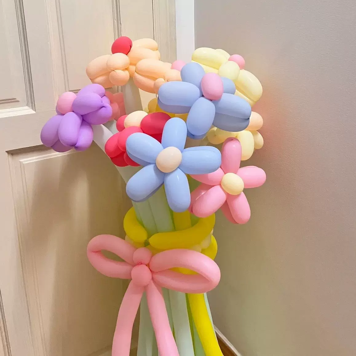 加厚马卡龙长条气球棒幼儿园小孩子玩具魔术DIY花样造型生日礼物