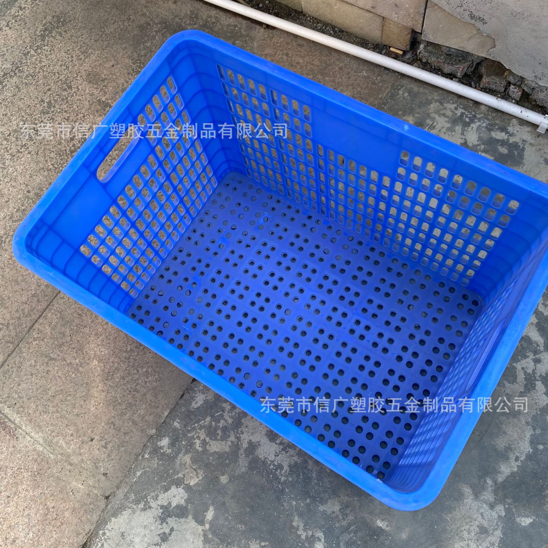 大号加厚长方形周转筐塑料水果蔬菜分拣镂空胶框子批发食品级蓝色