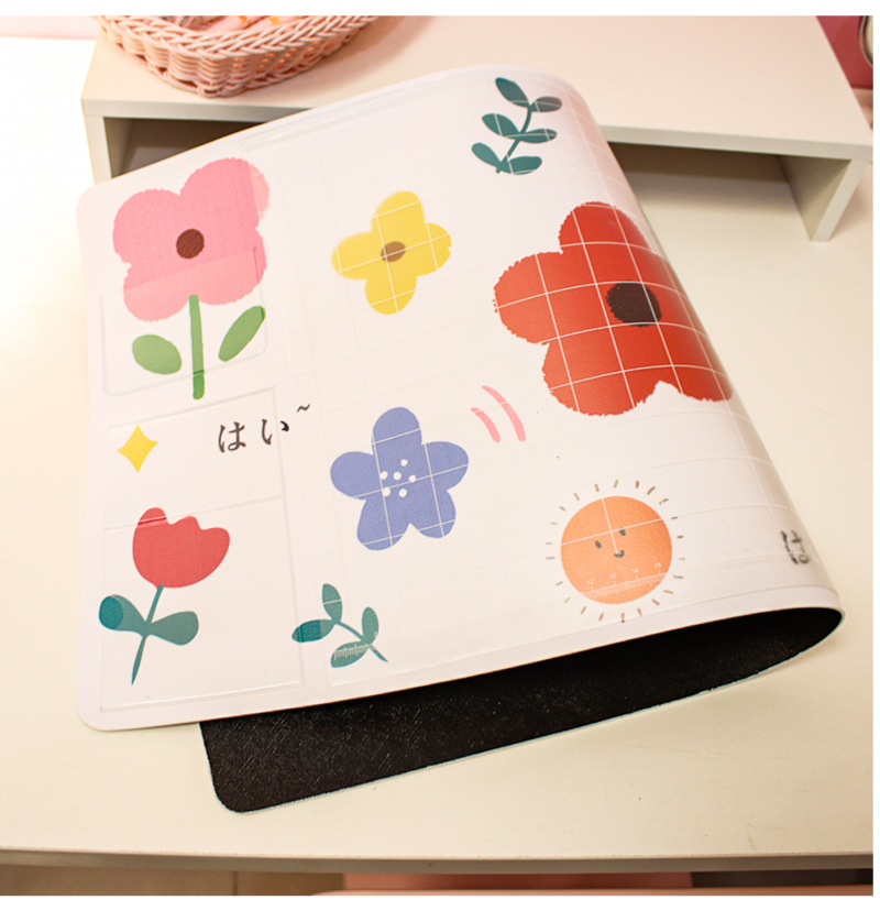 Oversized Waterproof Mouse Pad Cute Girl Ins Style Stain-resistant Table Mat Creative Student Writing Office Desktop Mat display picture 2