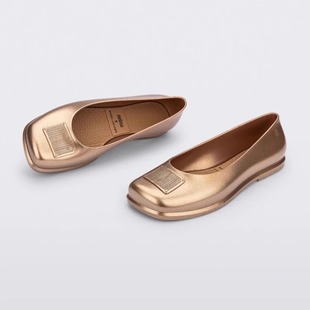 �F؛÷��ɯ��Ьƽ�װ��^���^��ɫ����ЬMelissa Ruby MARC���Q��