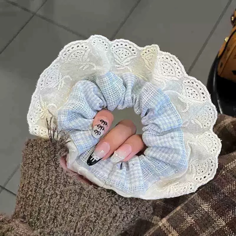 파란색 격자 무늬