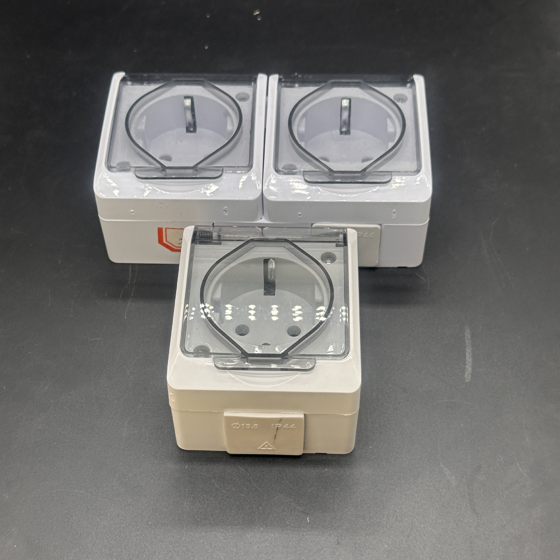 外贸86面板欧式平插铜材质暗盒IP44防水盖板室外墙壁插座防水插座
