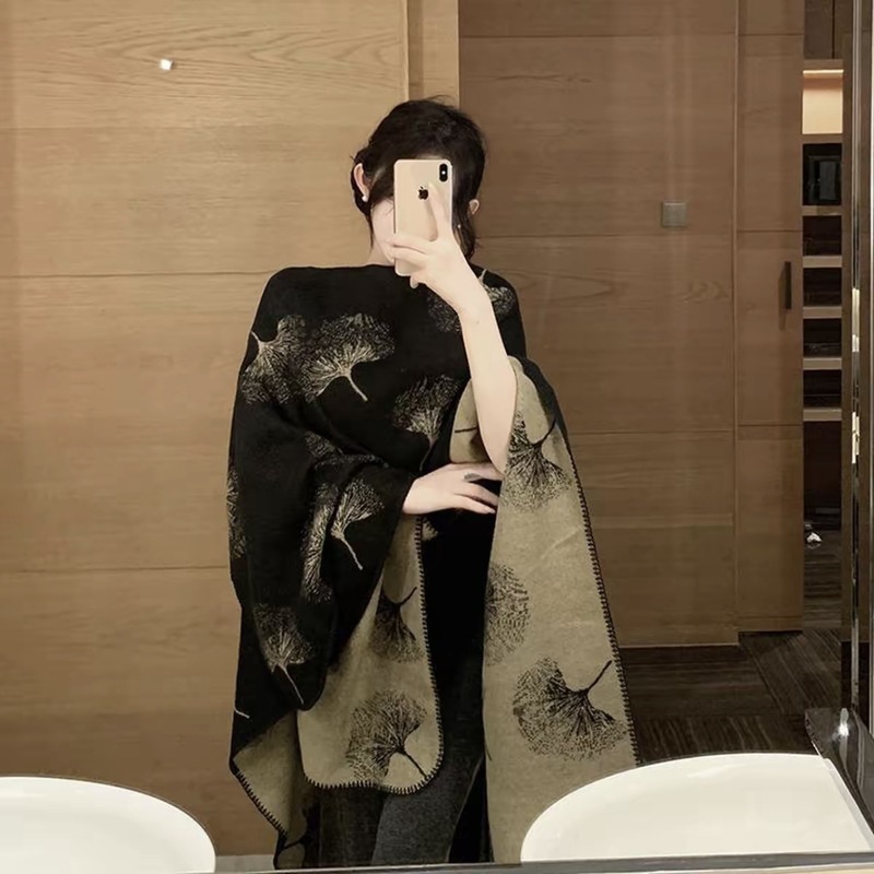 银杏叶披肩秋冬季保暖围巾暗黑开叉斗篷旅游民族风外搭加厚披风女|undefined