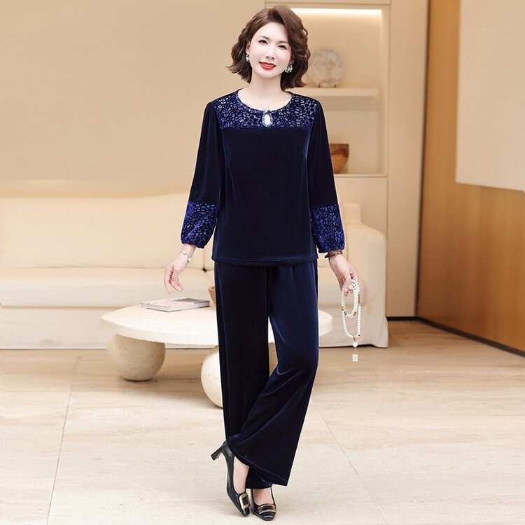 New autumn and winter Chinese-style outfit for mothers, featuring a gold velvet set, designed for middle-aged and elderly women, available in plus sizes, a two-piece set