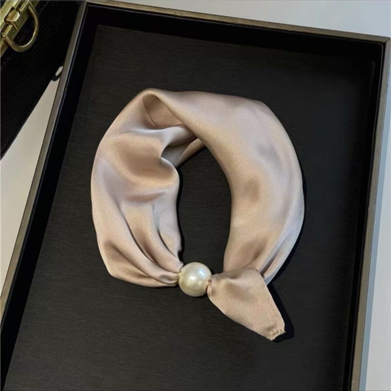 Luxe parelketting met magnetische sluiting voor dames chocker_voghion.com