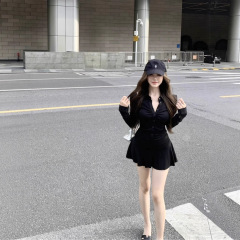 法式气质polo衬衫连衣裙子女秋季2025新款春秋收腰修身显瘦小黑裙