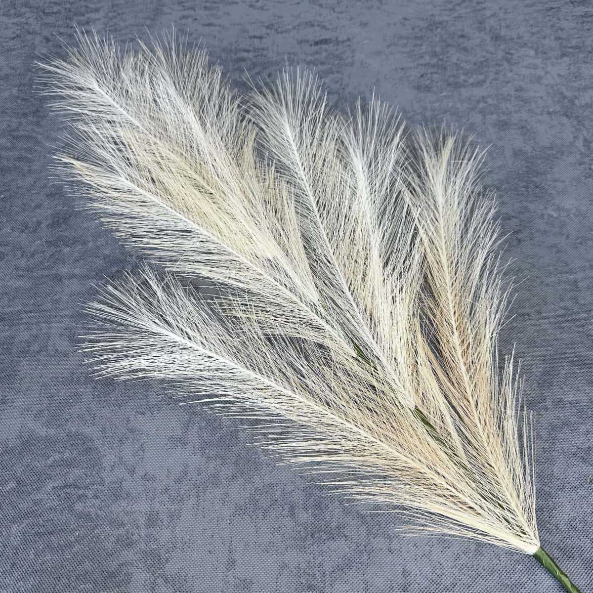 Simulación de 7 horquillas Pluma Flor eterna Decoración de la escena de la boda Decoración del hogar Hierba de junco de colores Decoración de flores falsas al por mayor