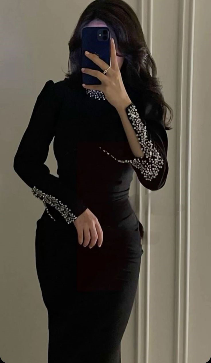 검은색