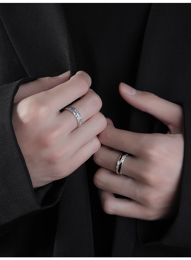 Anello shadow unico per uomo e donna accessorio alla moda di nicchia_voghion.com
