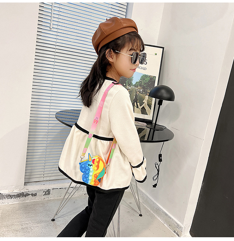Cross-border new product: Unicorn Rat Extermination Pioneer Coin Purse, Cartoon Silicone coin Purse, mini crossbody bag, storage bag undefined